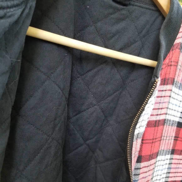 SOLD💥Vintage Marlboro Country Store vest - Picture 4 of 4